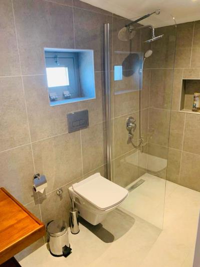 Image No.11-4 Bed Villa / Detached for sale