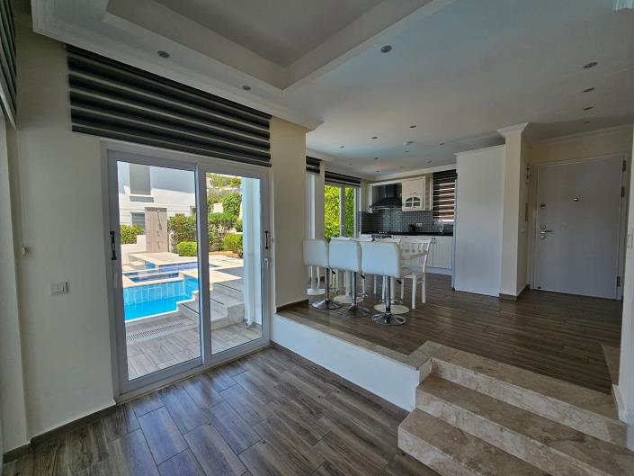 Image No.16-4 Bed House/Villa for sale