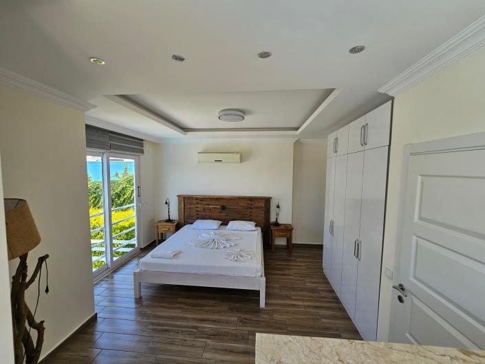 Image No.29-4 Bed House/Villa for sale