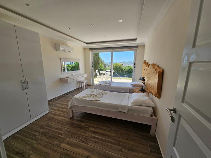 Image No.35-4 Bed House/Villa for sale