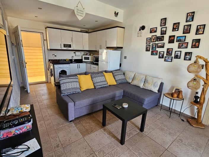 Image No.12-2 Bed Apartment for sale