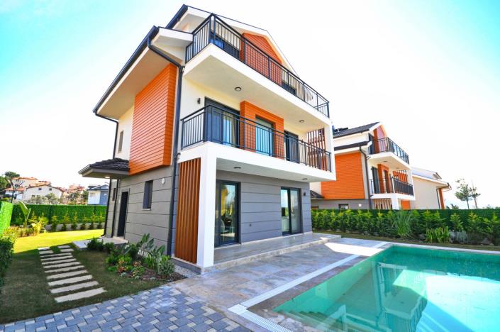 Image No.13-4 Bed House/Villa for sale