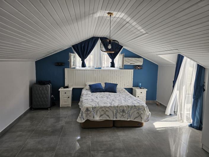 Image No.25-3 Bed Apartment for sale