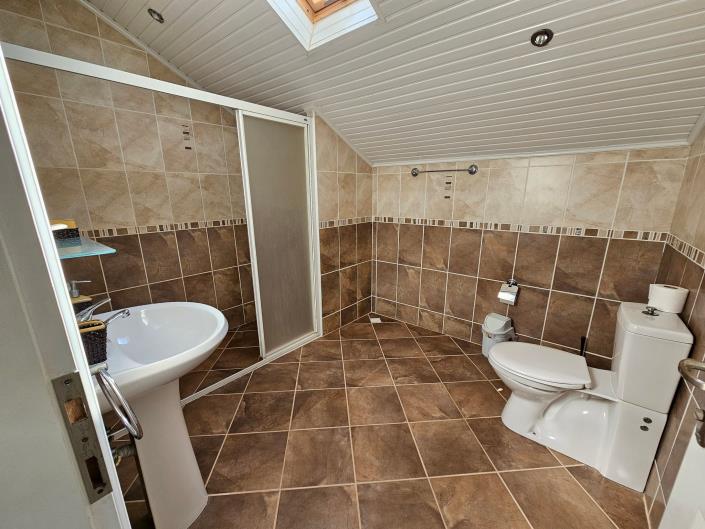 Image No.34-3 Bed Apartment for sale