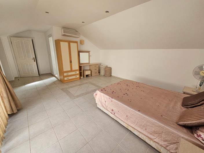 Image No.33-3 Bed Apartment for sale