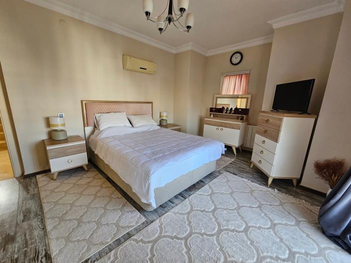 Image No.29-4 Bed Villa / Detached for sale