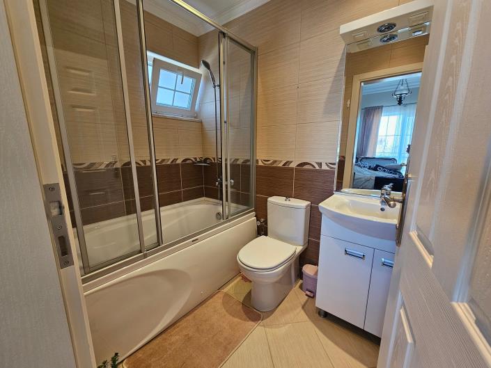 Image No.34-4 Bed Villa / Detached for sale