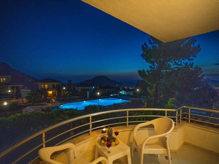 Image No.12-3 Bed Villa / Detached for sale