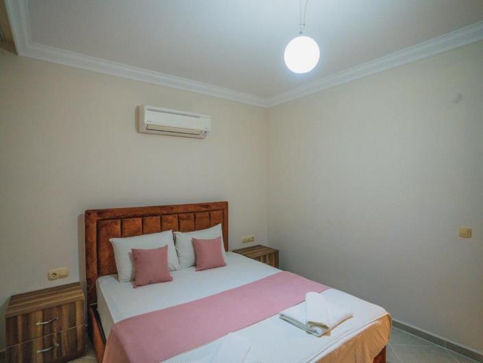 Image No.14-3 Bed Villa / Detached for sale