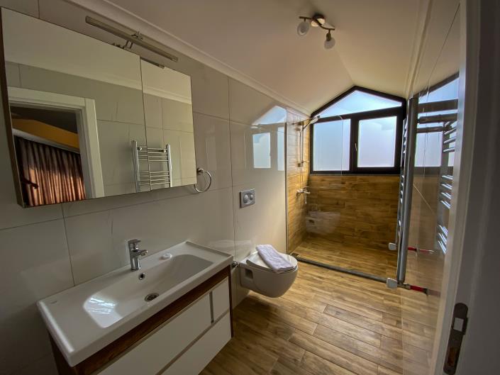 Image No.20-4 Bed Villa / Detached for sale