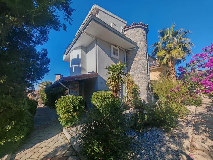 Image No.3-3 Bed Villa / Detached for sale