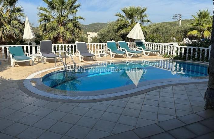 Image No.2-3 Bed Villa / Detached for sale