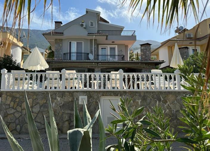 Image No.5-3 Bed Villa / Detached for sale