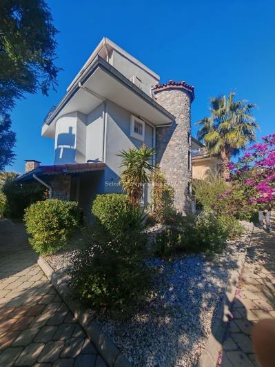 Image No.4-3 Bed Villa / Detached for sale