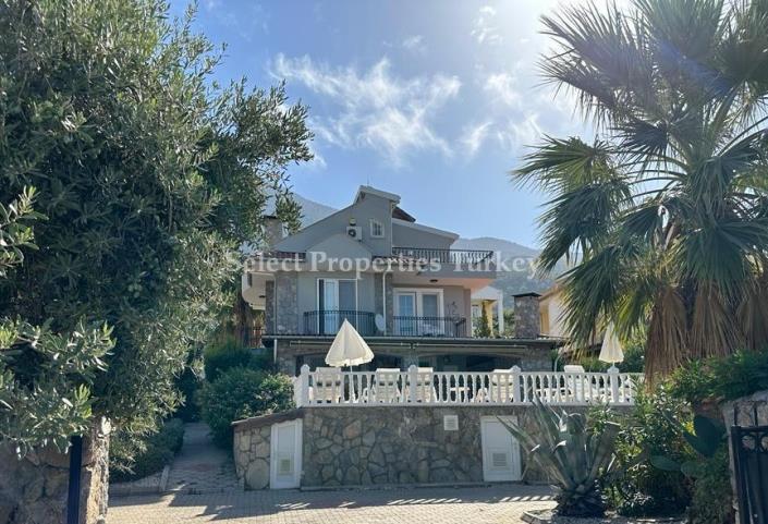Image No.34-3 Bed Villa / Detached for sale