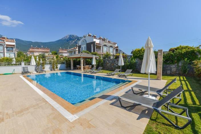 Image No.3-4 Bed Villa / Detached for sale