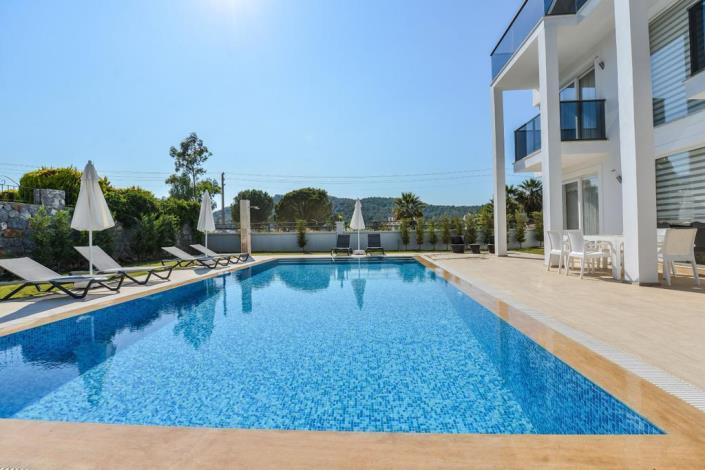 Image No.6-4 Bed Villa / Detached for sale