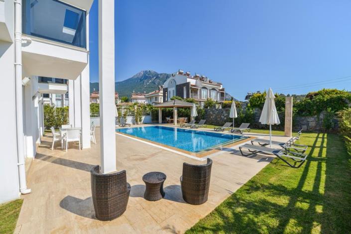 Image No.9-4 Bed Villa / Detached for sale