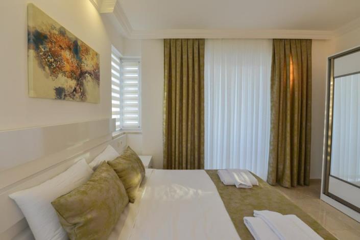 Image No.18-4 Bed Villa / Detached for sale