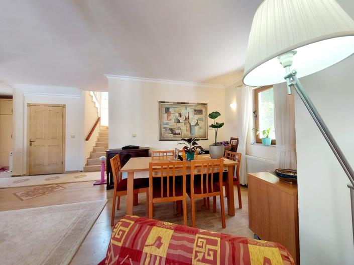 Image No.12-3 Bed Villa / Detached for sale