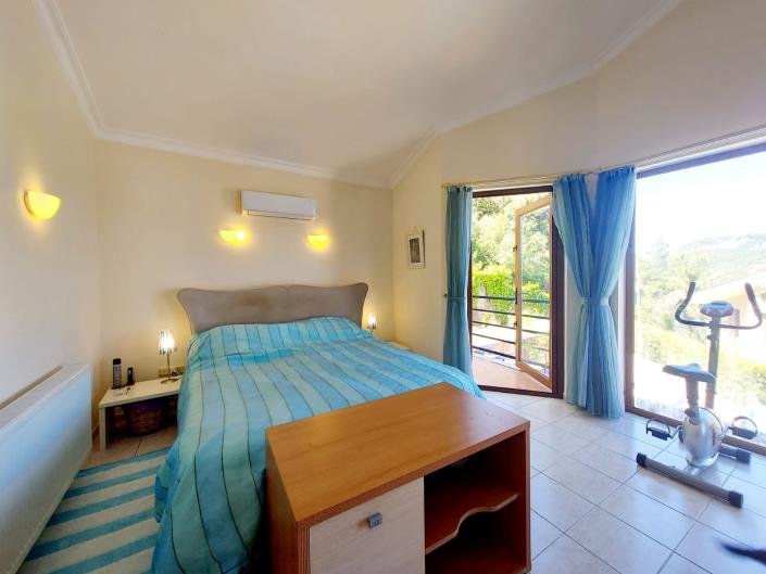 Image No.22-3 Bed Villa / Detached for sale