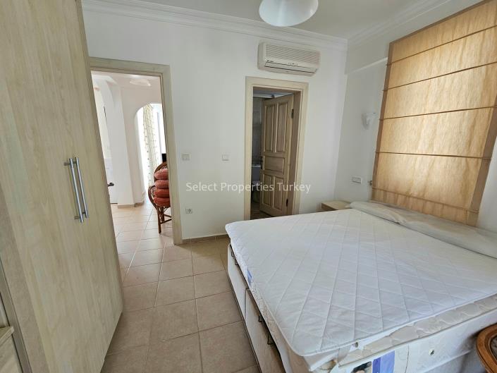 Image No.20-4 Bed Apartment for sale