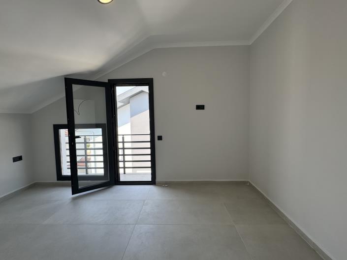 Image No.20-4 Bed House/Villa for sale