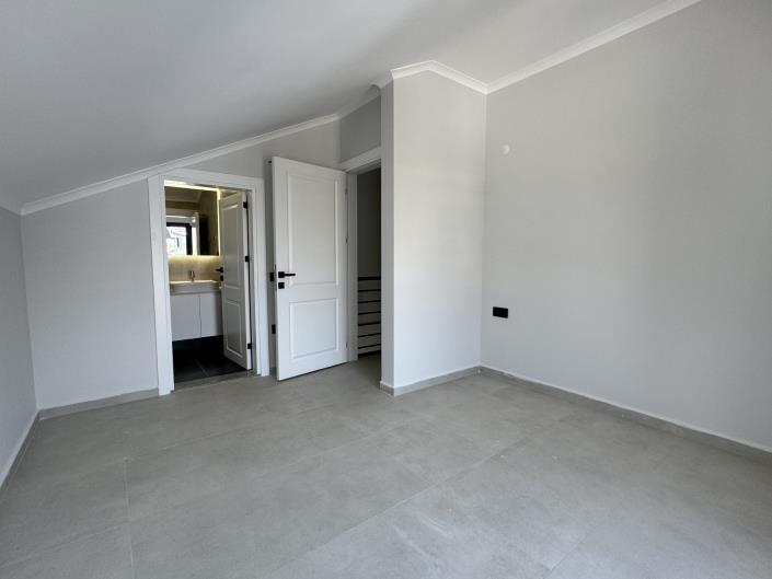 Image No.27-4 Bed House/Villa for sale