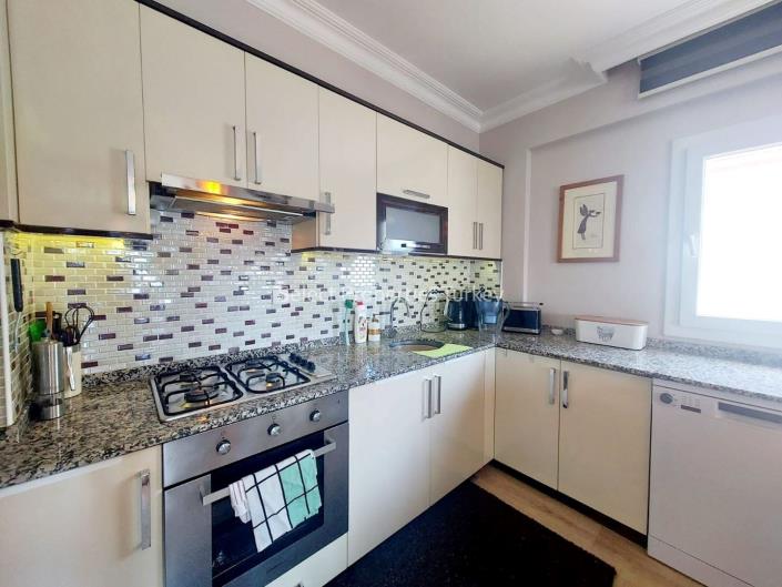 Image No.10-2 Bed Apartment for sale