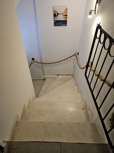 Image No.23-4 Bed Apartment for sale