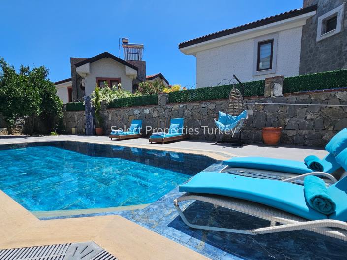 Image No.3-4 Bed Villa for sale