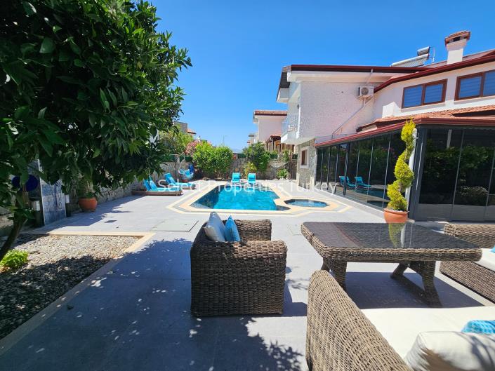 Image No.53-4 Bed Villa for sale