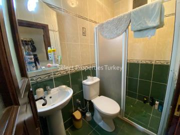 4_Bathroom-1--1-