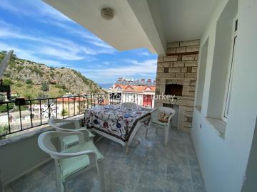 6b_Lounge-Balcony--3-