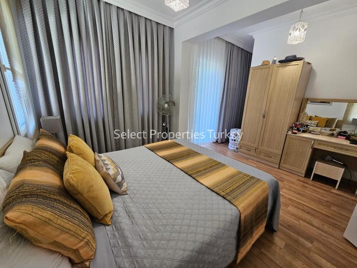 Image No.22-3 Bed Apartment for sale