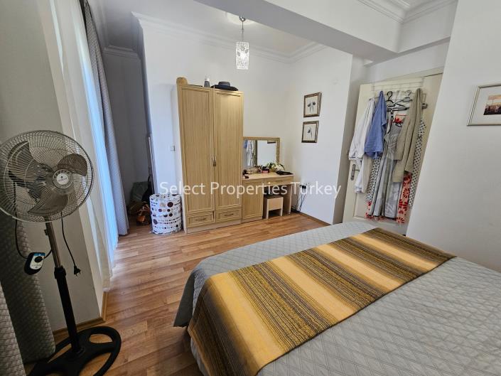 Image No.24-3 Bed Apartment for sale