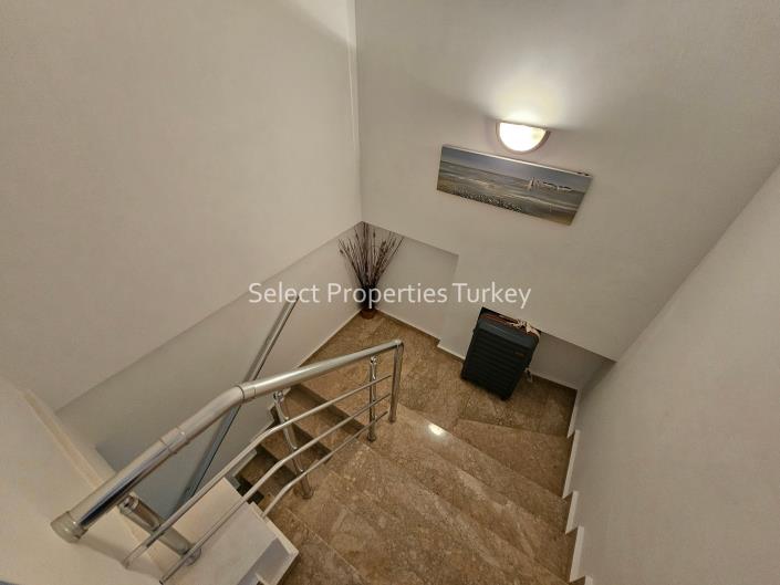 Image No.30-3 Bed Apartment for sale