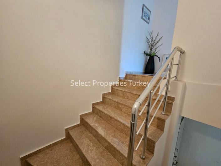 Image No.31-3 Bed Apartment for sale