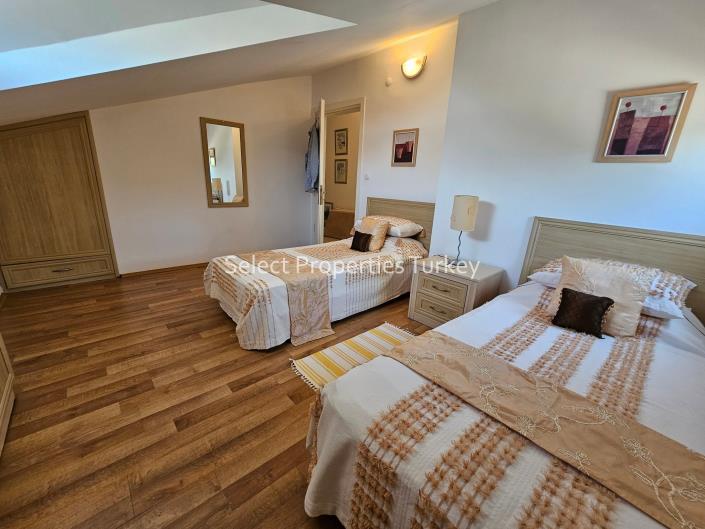 Image No.34-3 Bed Apartment for sale