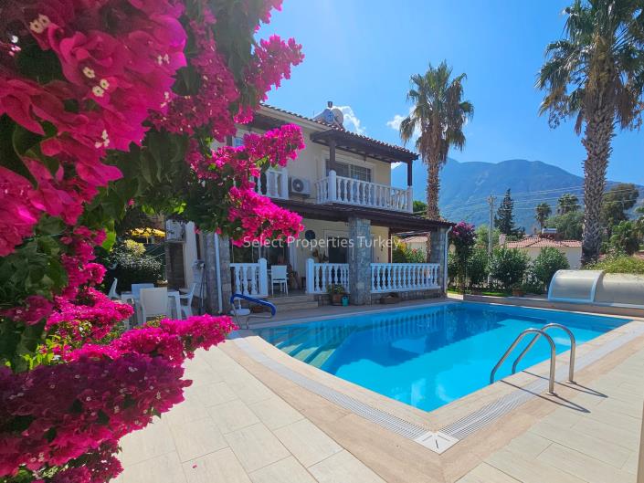 Image No.1-2 Bed Villa / Detached for sale