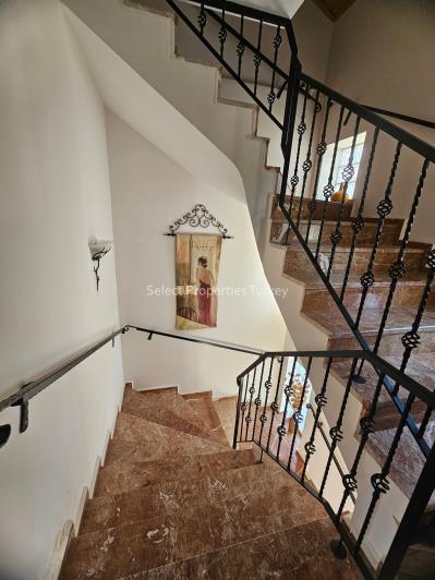 Image No.13-2 Bed Apartment for sale