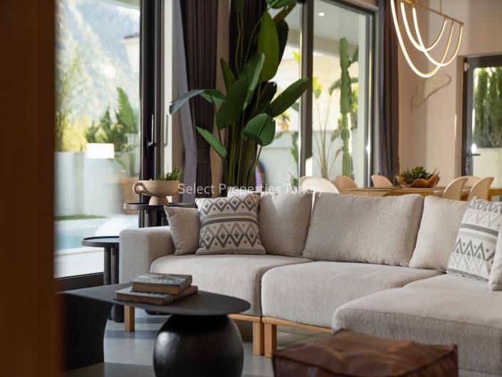 Image No.11-5 Bed Villa / Detached for sale