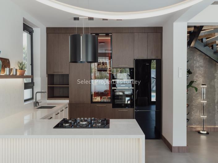 Image No.12-5 Bed Villa / Detached for sale