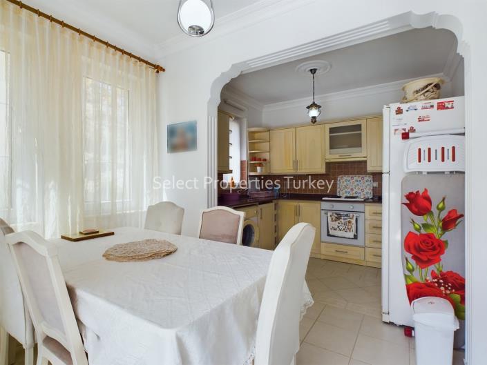 Image No.8-4 Bed Apartment for sale