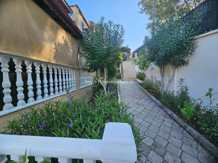 Image No.51-4 Bed Villa for sale