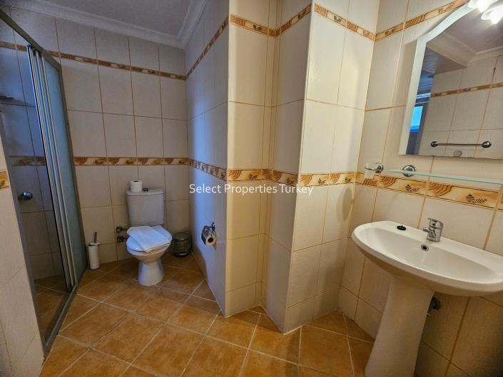 Image No.42-4 Bed Villa for sale