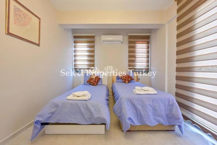 Image No.24-4 Bed Villa / Detached for sale