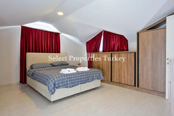 Image No.28-4 Bed Villa / Detached for sale