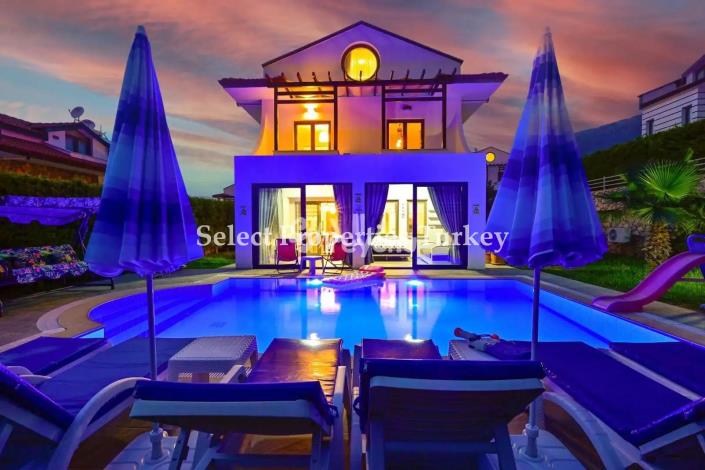 Image No.35-4 Bed Villa / Detached for sale