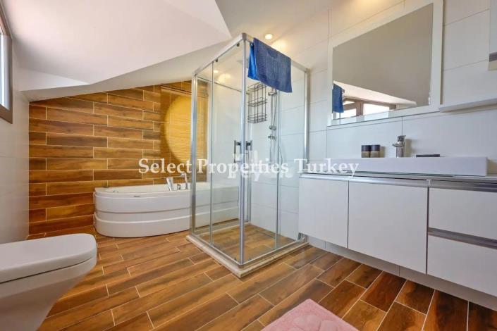 Image No.30-4 Bed Villa / Detached for sale